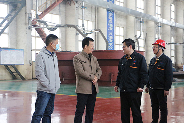 河南省商務(wù)廳領(lǐng)導(dǎo)蒞臨新鄉(xiāng)長城機(jī)械實(shí)地核查電子商務(wù)發(fā)展情況 河南省商務(wù)廳領(lǐng)導(dǎo)蒞臨新鄉(xiāng)長城機(jī)械實(shí)地核查電子商務(wù)發(fā)展情況