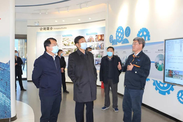 新鄉(xiāng)市人大常委會(huì)副主任職偉一行蒞臨長(zhǎng)城公司調(diào)研