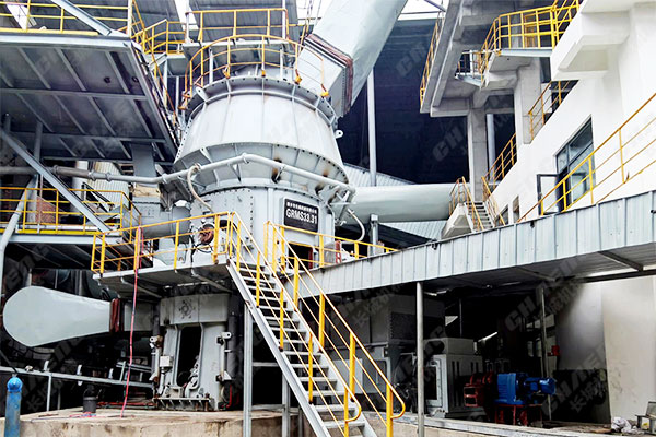 云南年產30萬噸礦粉線項目安裝調試現場 云南年產30萬噸礦粉線項目安裝調試現場