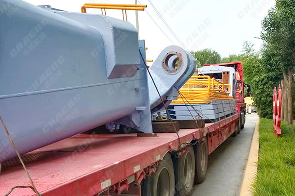 山東年產(chǎn)30萬(wàn)噸礦粉線上殼體、搖臂發(fā)貨